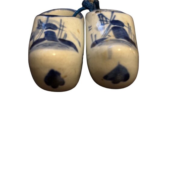 Vintage Delft Blue Holland Mini clogs Windmills Porcelain 2" Souvenir Blue Strin - Picture 4 of 16